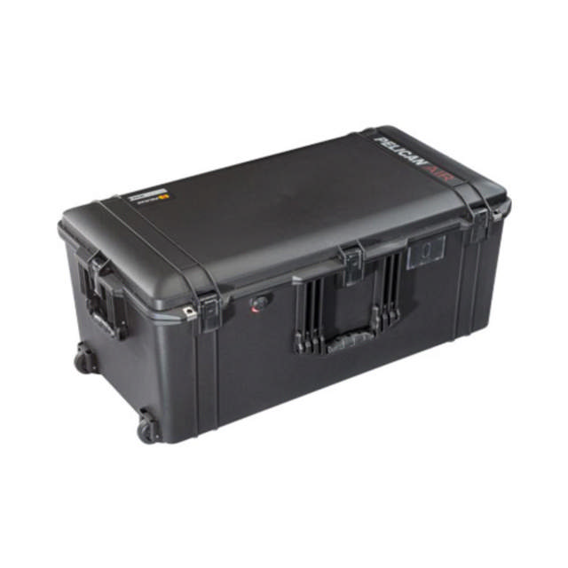 Pelican 1646 Air Case w/ Foam Black