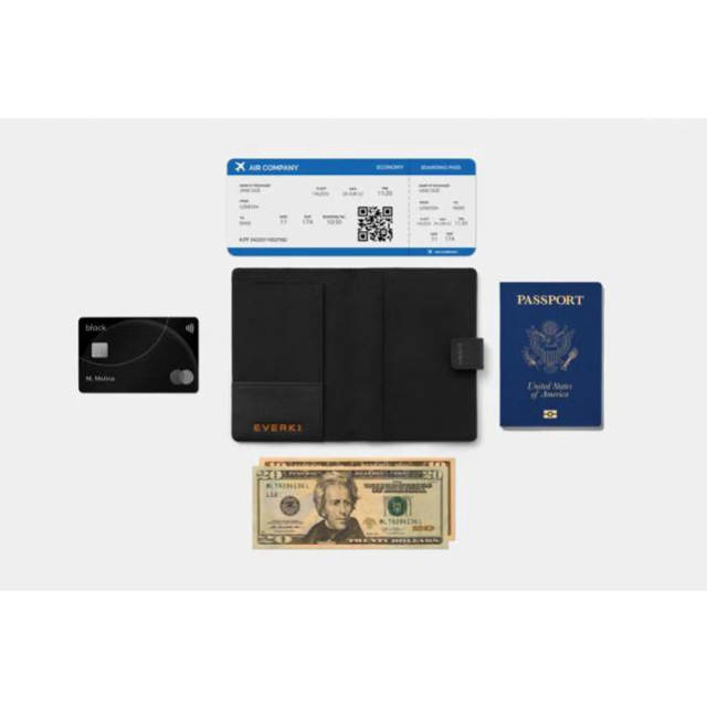 Everki RFID Passport Wallet
