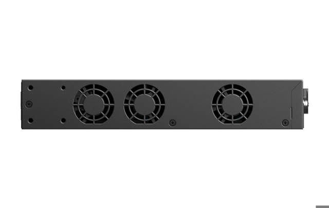 D-Link 32-Port Stackable Managed 32XY