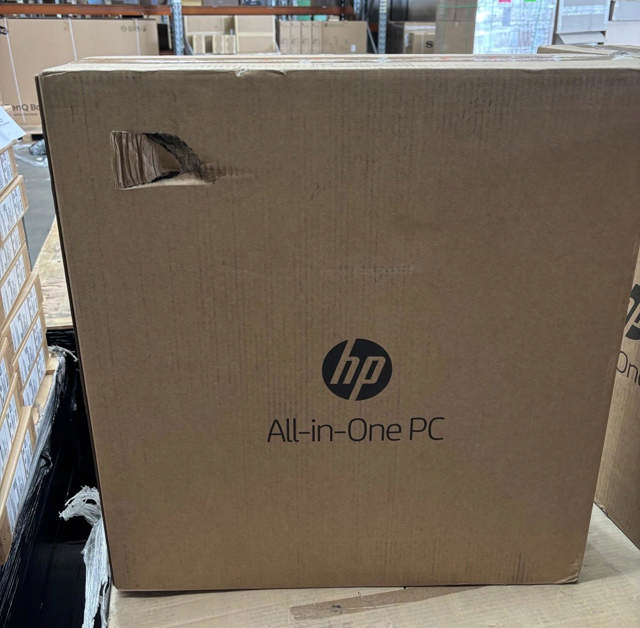 HP DAMAGED HP EliteOne 840 G9 23.8