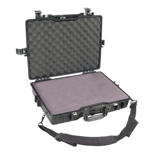 Pelican 1495 Laptop Case P&P Black (Box Damaged)